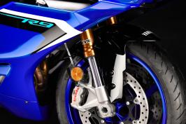 Supersport Yamaha R9